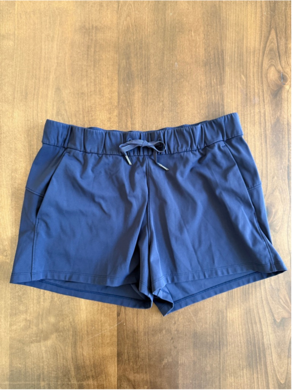 Lululemon On The Fly Navy Short Size 10 EUC